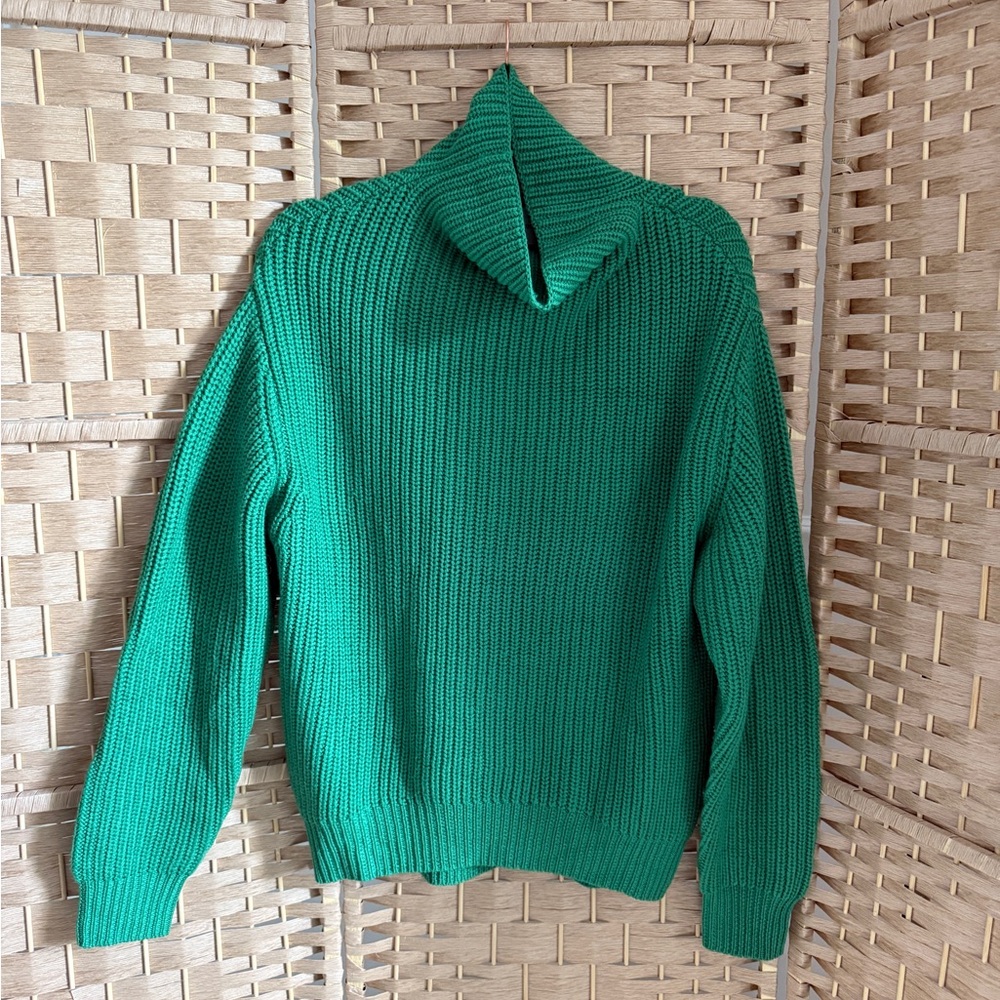 ARITZIA Emerald Green Montpelier Turtleneck Sweater